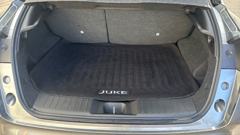 Nissan Juke 1.0 DiG-T 114 Tekna+ 5dr DCT Petrol Hatchback